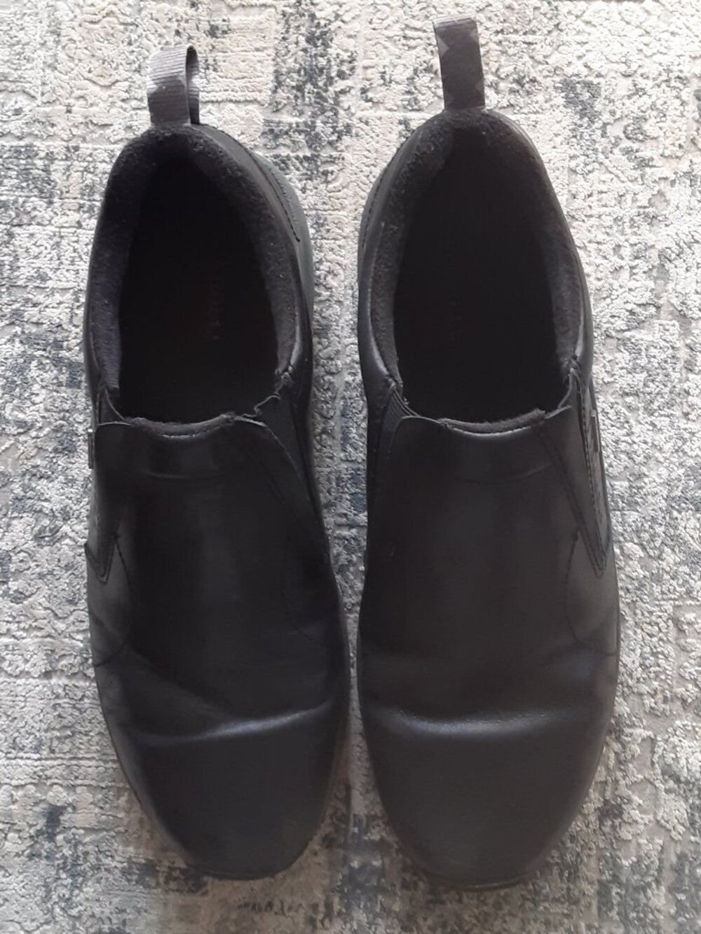 Mens Merrell black leather slip-on shoes, size 13